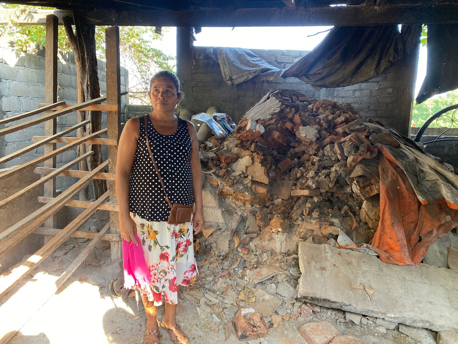 Women rebuilding San Marcos after earthquake
