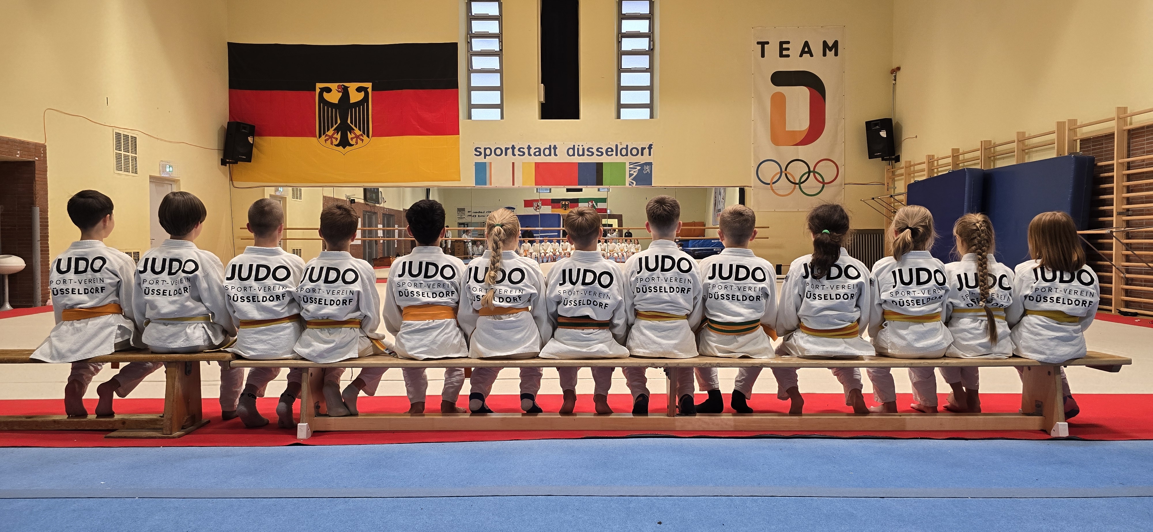 Keep 100 Children in Sports and Integration