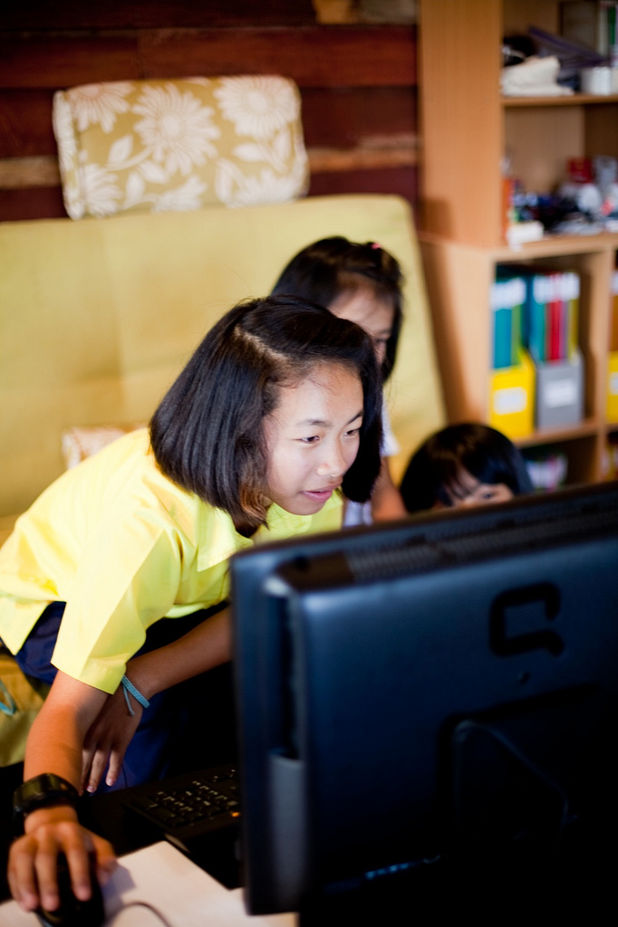 Computer Lab for 100 At-risk Children in Thailand