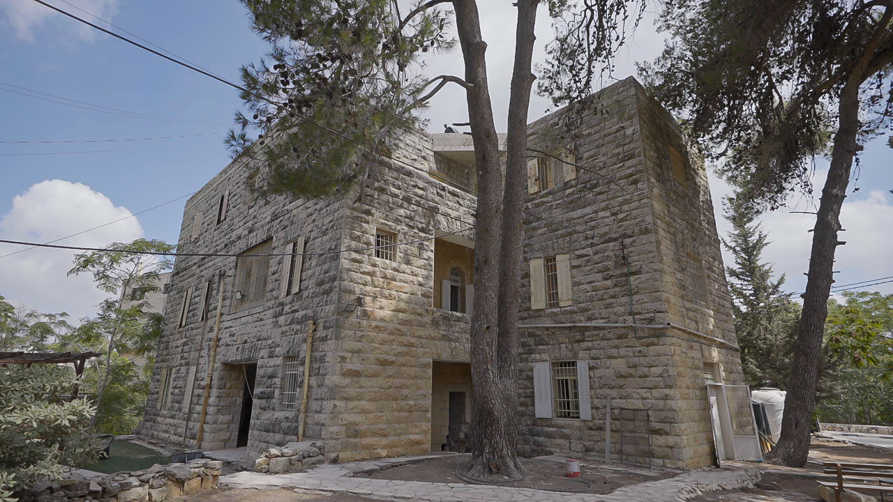 Restore a 1921 Building into a Palestinian Theatre