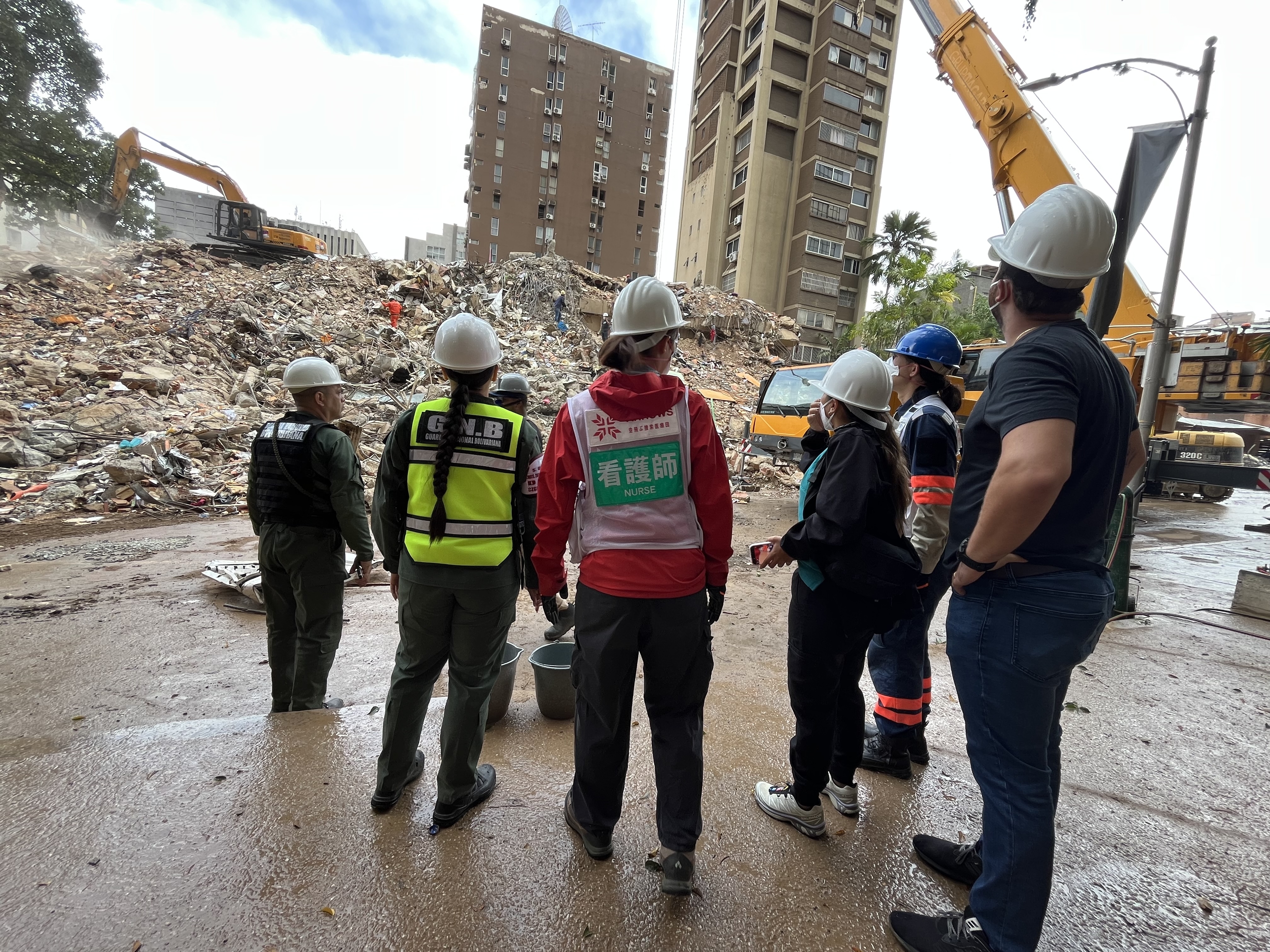 Venezuela: Deliver Emergency Relief on the Ground