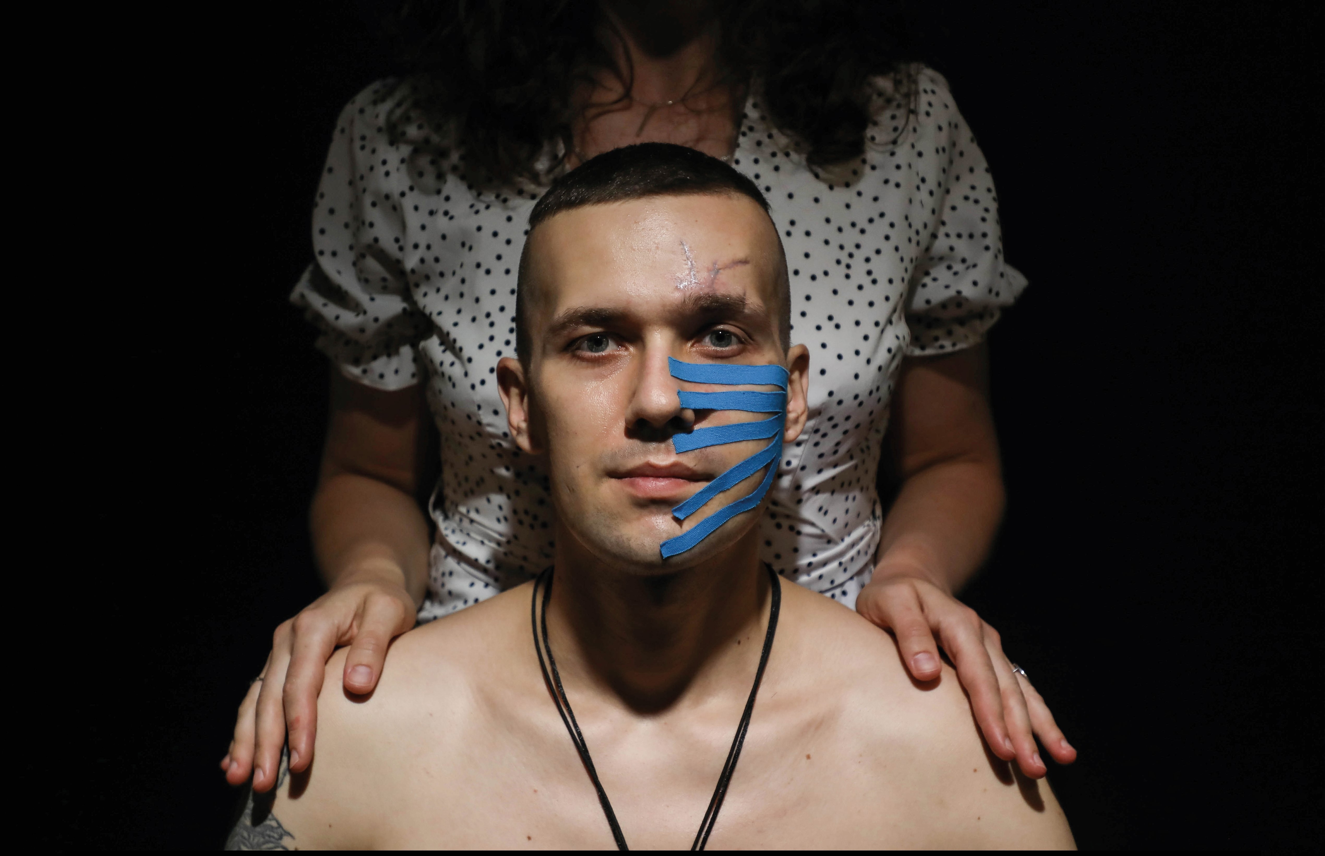 Rebuilding Faces for People Injured in the War
