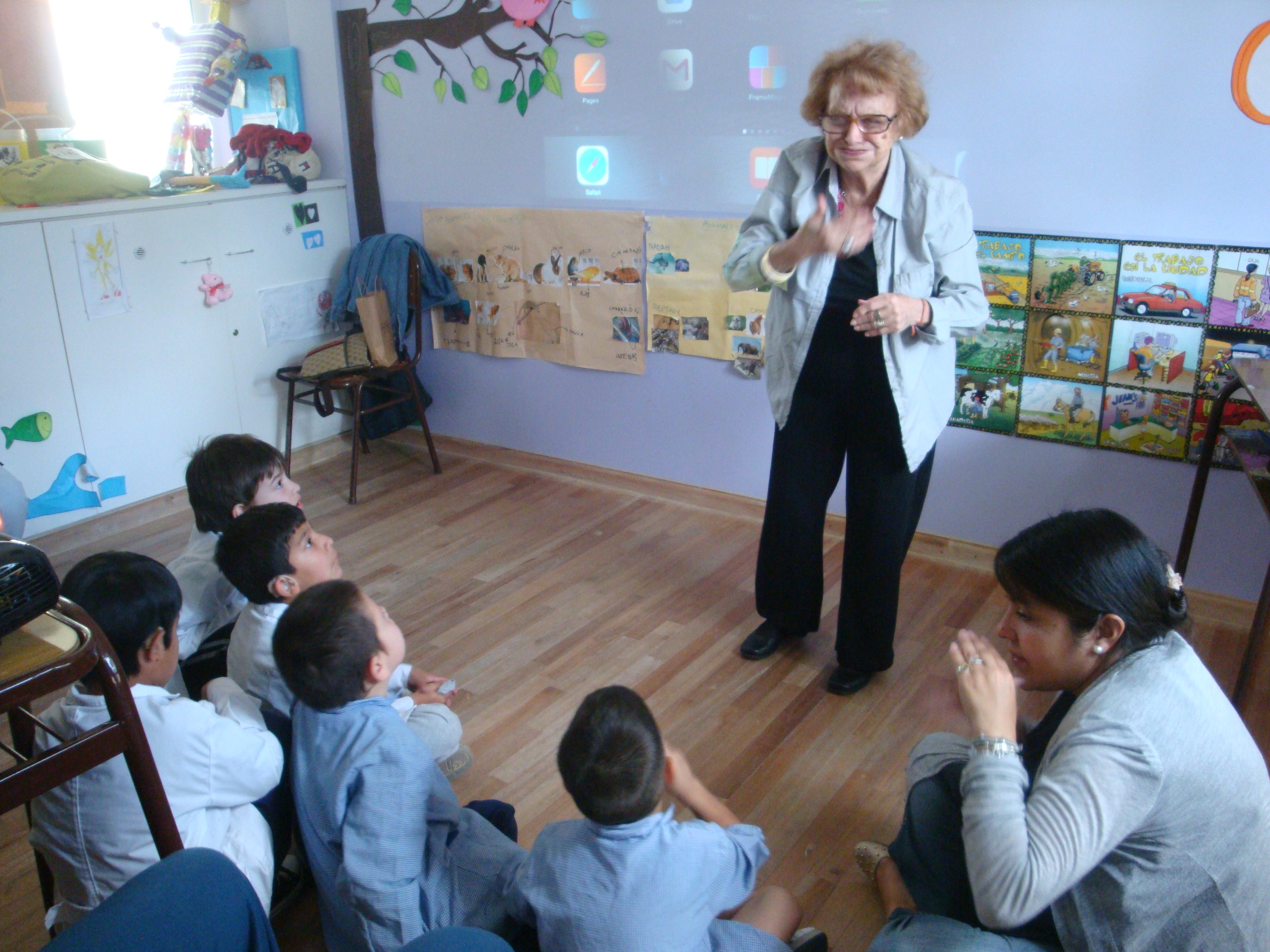 Books in sign language for deaf children
