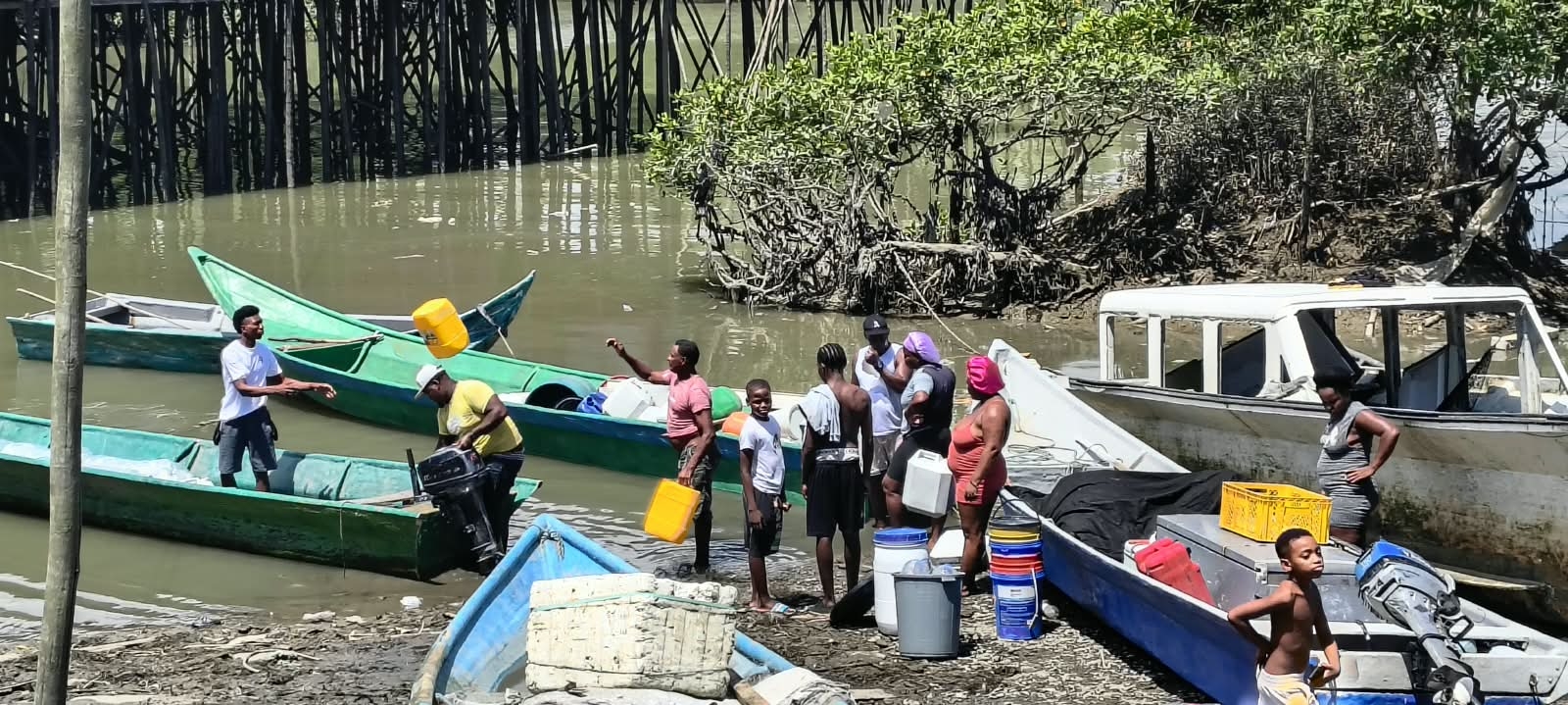 Water Filters for Colombian Earthquake Survivors