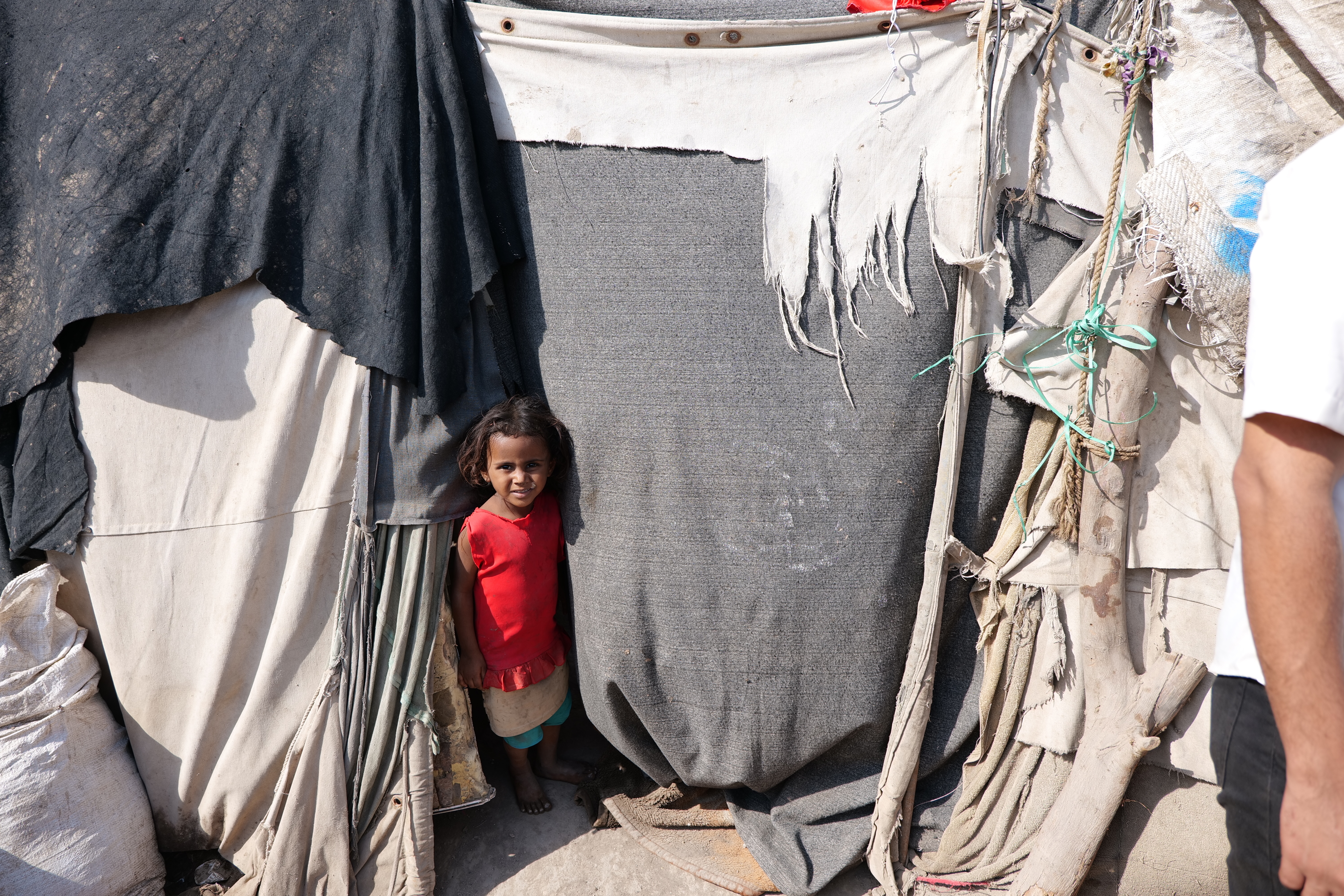 Help People Facing Yemen's Escalating Conflict